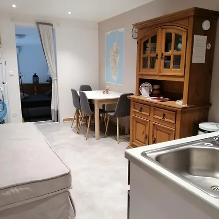 Calme 1 A 3 Personnes Lucciana (Corsica)