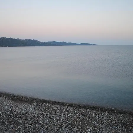 Calme 1 A 3 Personnes * Lucciana (Corsica)